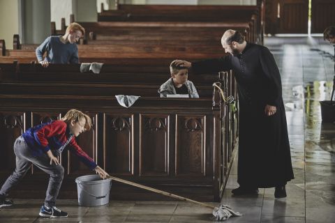 Clergy (86)